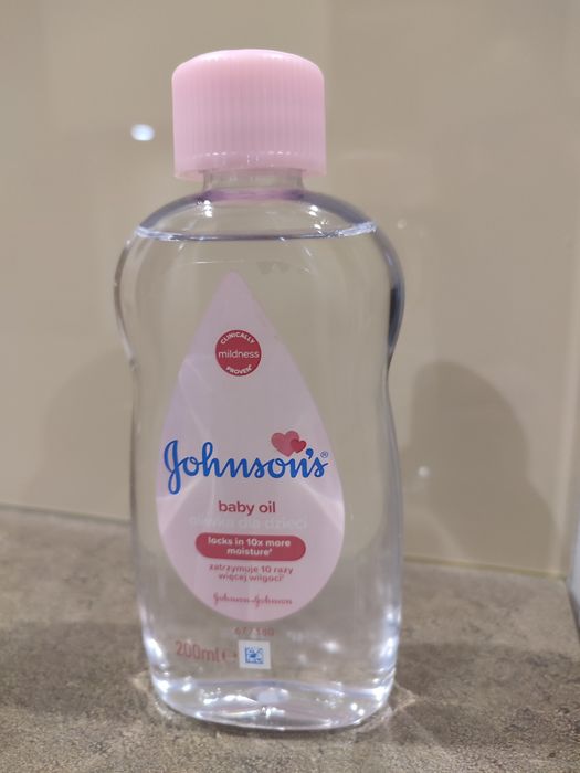 Oliwka do ciała dla dzieci Johnsons& Johnsons