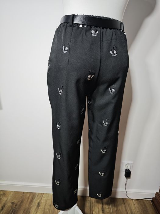 Nowe spodnie czarne haft new collection roz L-xxl