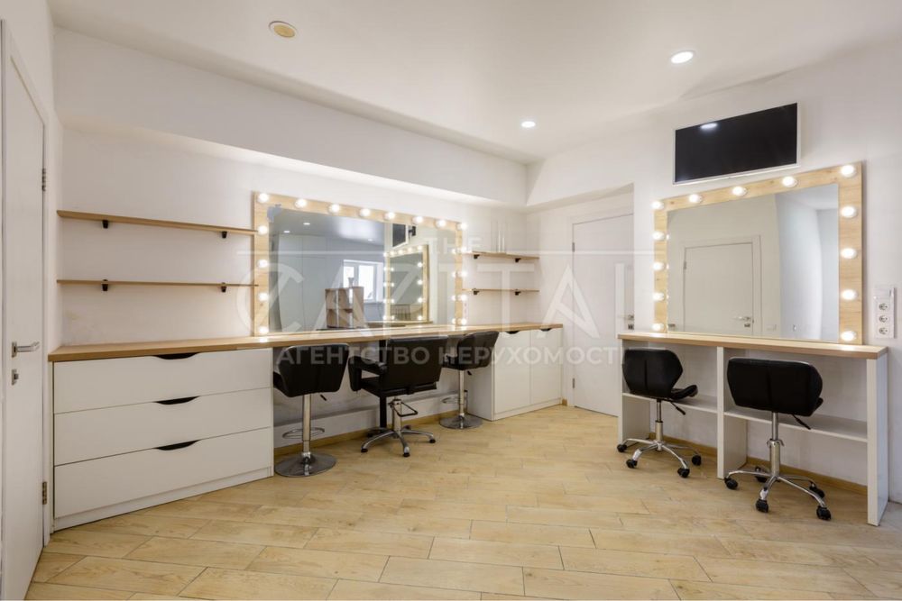 Продаж салону краси Ірпінь центр 58 м2 генератор