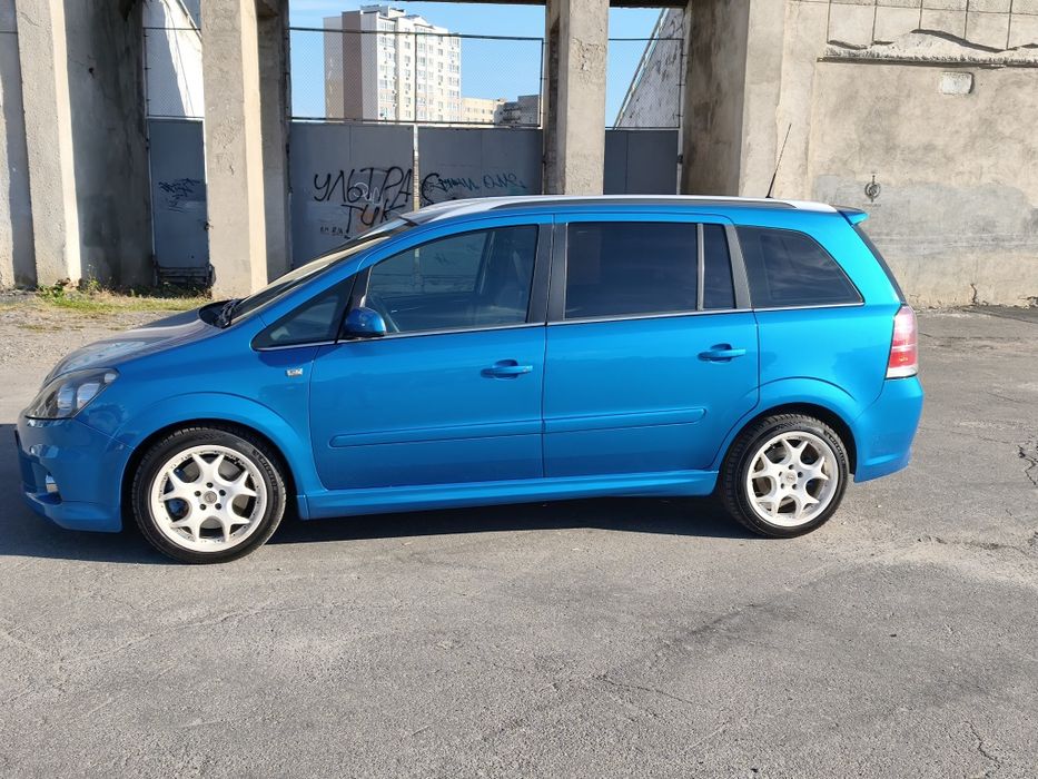Opel Zafira B OPC