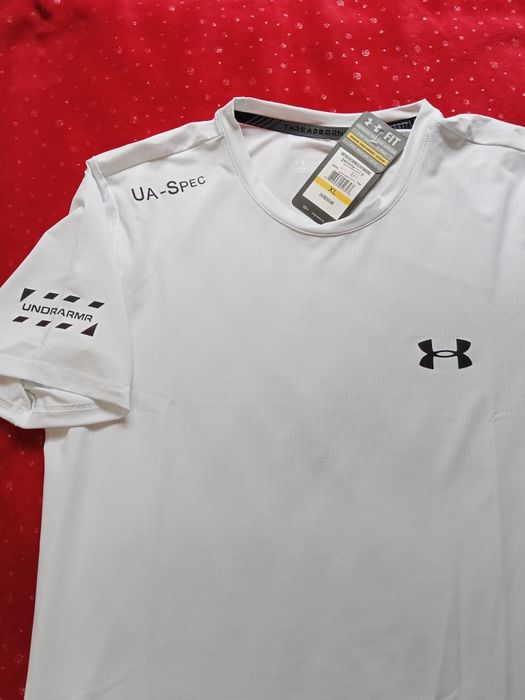 Tszert bialy under armour