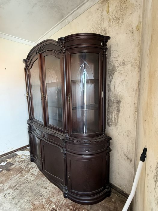 Cristaleira movel de sala com vitrine