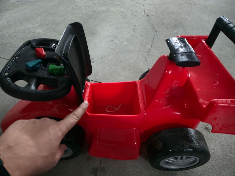 Carro de plástico feber da ferrari