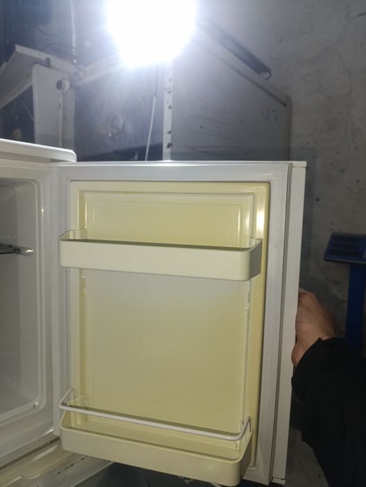 Маленький холодильник