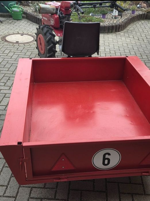 Traktorek Dzik Honda F810 + przyczepka.