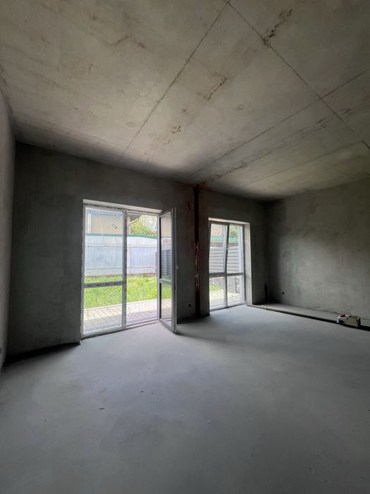 Таунхаус з газовим опаленням на Садовій — готовий до ремонту під себе!