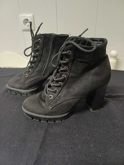 Botas pretas Primark Nº39