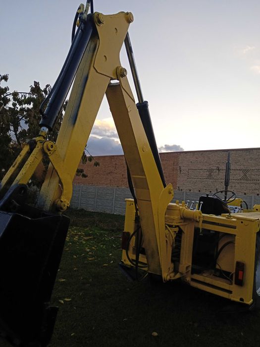 ostrowek koparko-ladowarka