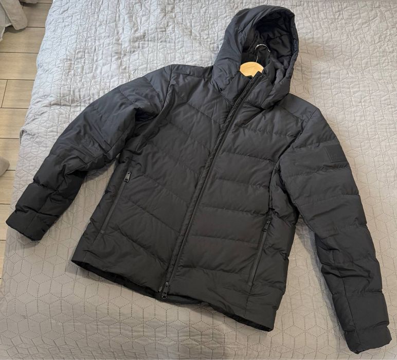 Продам демісезонну (зимову) куртку jack wolfskin