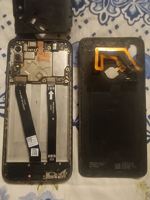 Продам Ксіомі редмі нот 7 4/64 без акумулятору