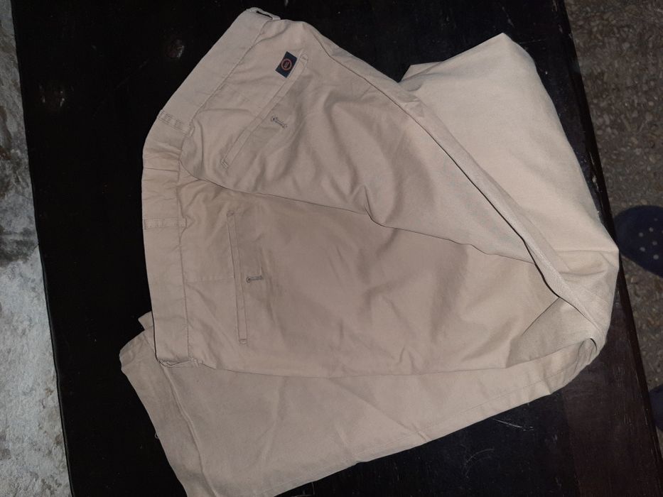 Calças beje bxl...
