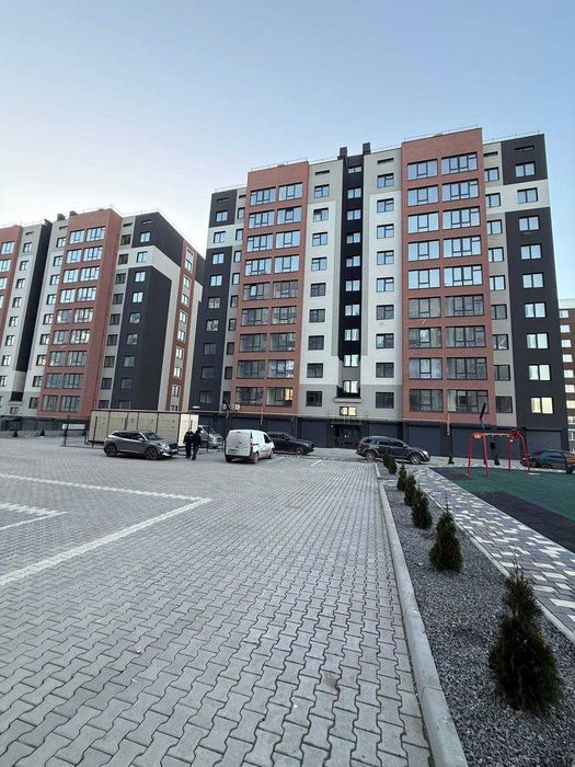 42460 Продаж 1к квартири на Озерній з ремонтом