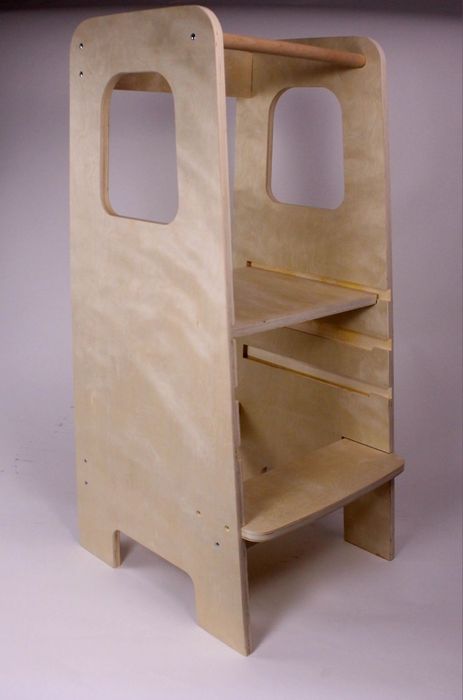 Torre de aprendizagem Montessori em madeira