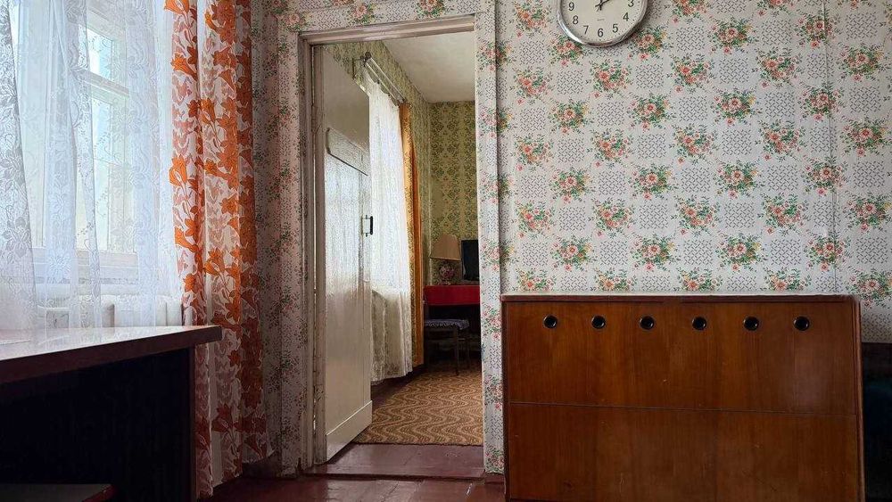 Продаж цегляного будинку 78м². 4 кімнати. 33 сотки. Центр. ID:813