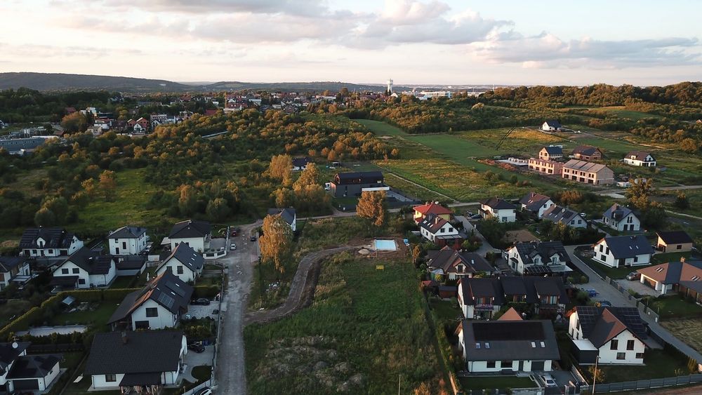 Bezpośrednio sprzedam działkę 650 m² przy ul. Trockiego - Widok 2