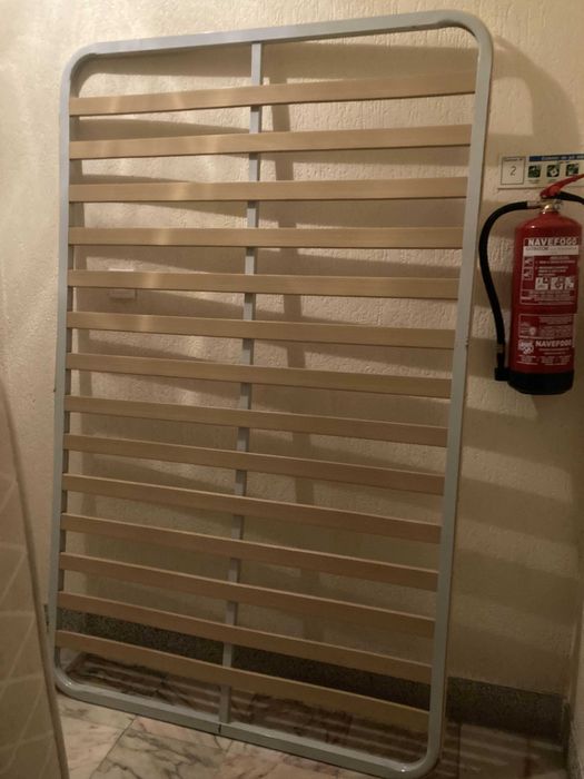 Colchão Ortopédico e Antialérgico com Estrado