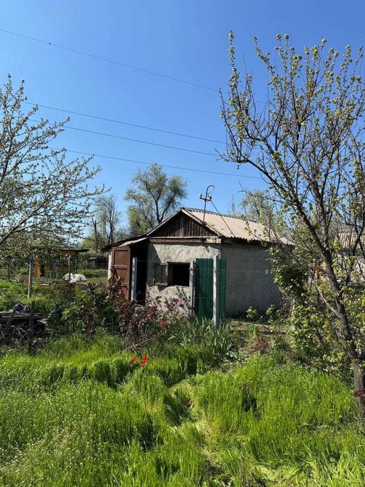 Продаж дачного будинку з ділянкою 7 соток, 16 кв. м