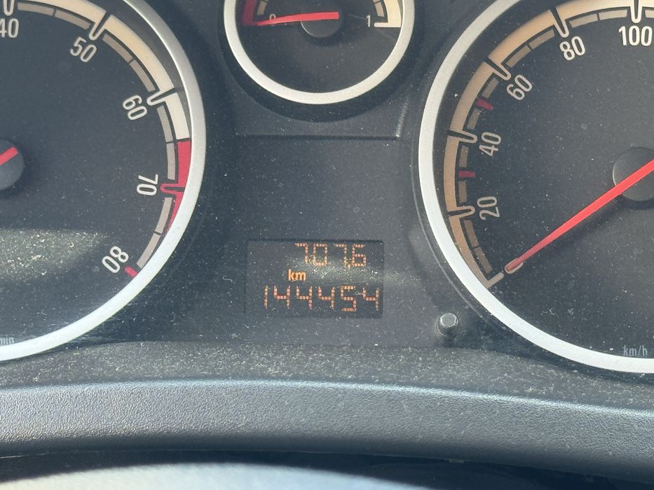 Vendo Opel Corsa Black Edition 1.2 — photo 5