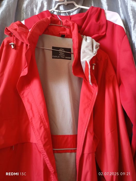 Куртка спортивна унісекс розмір М-L