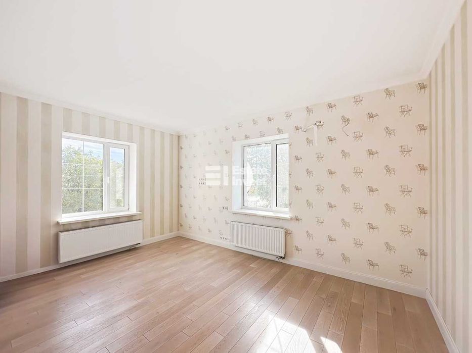 Продам будинок у с. Родичі