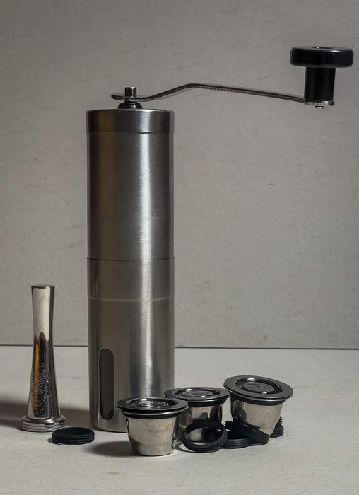 Cápsulas Reutilizáveis + Moinho de Café manual