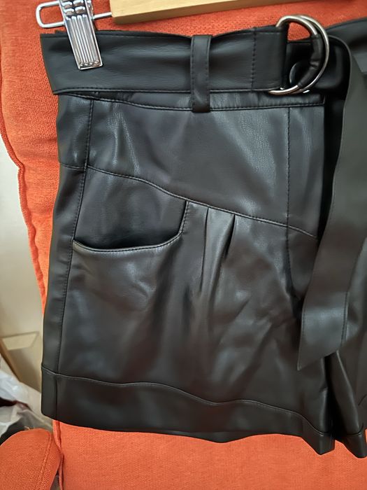 Кожанные шорты с поясом