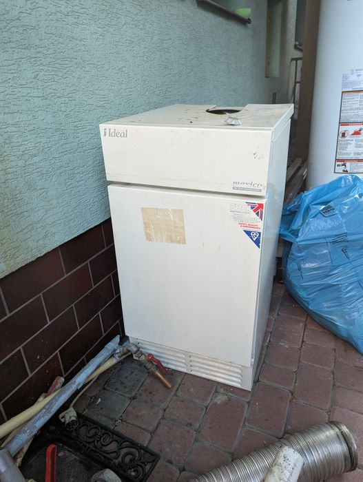 Sprzedam sprawny piec gazowy