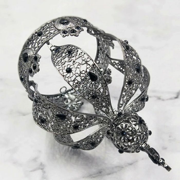 Coroa de Rainha em Metal