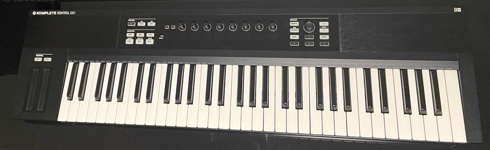 Teclado Komplete Kontrol S61 MK1