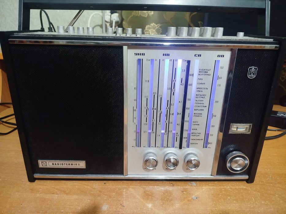 Продам приймач Рига 104