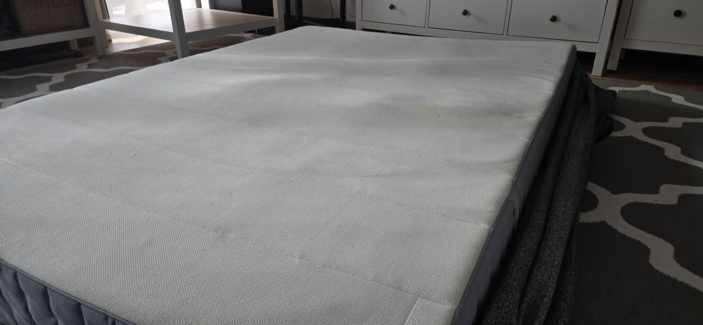 Materac Ikea "vesteroy" 140x200cm