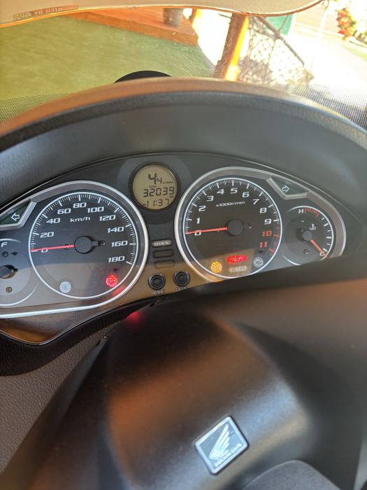 Skuter Honda SW-T400