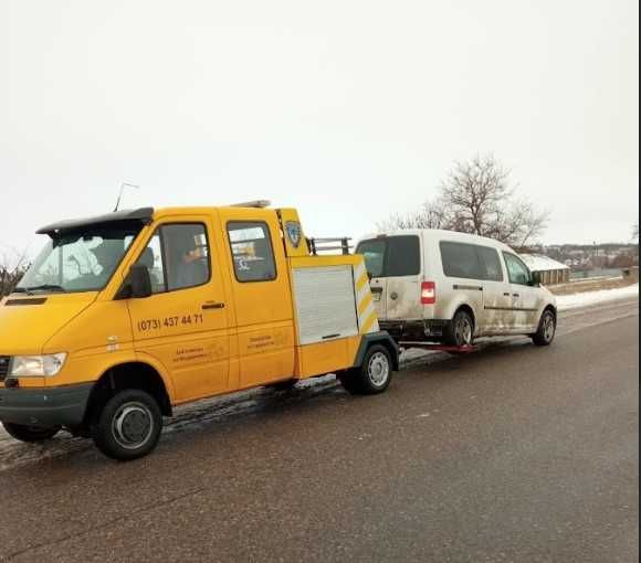 Эвакуатор частичной погрузки 4*4 Mercedes Sprinter 412