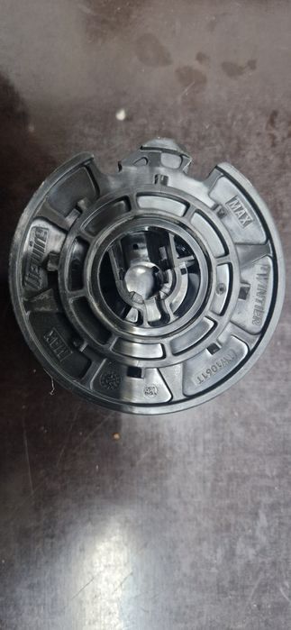 Szpule szpulki Max TW1061T puste