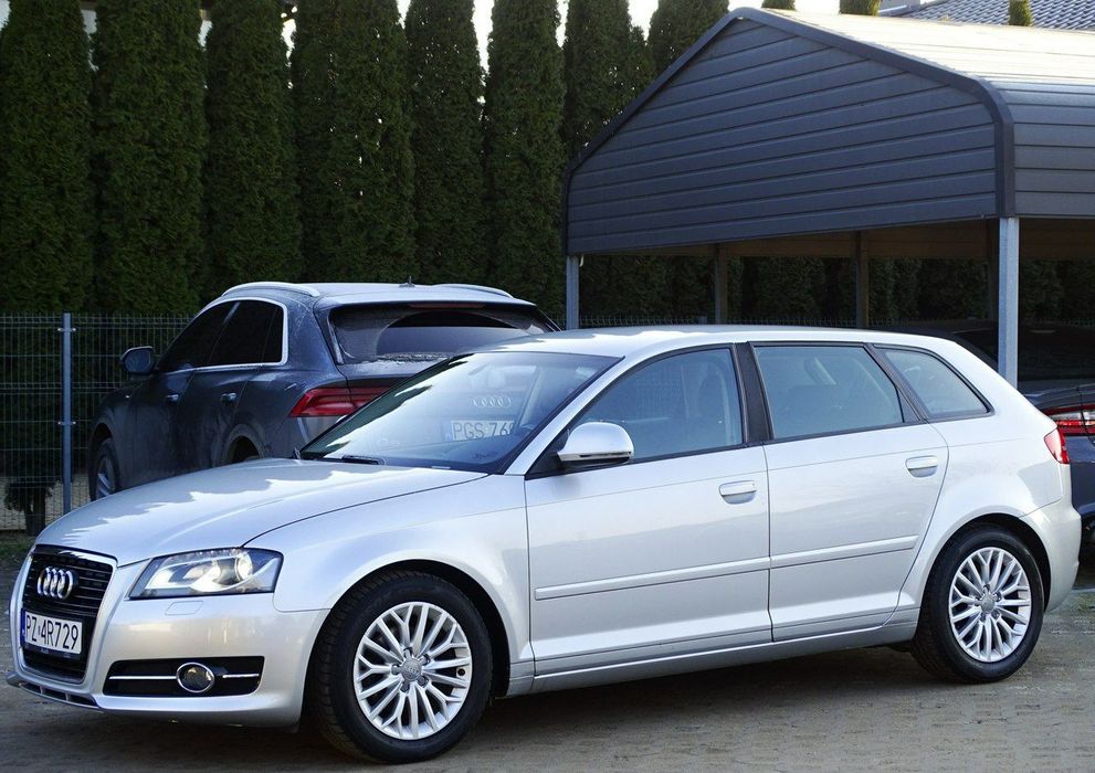 Audi A3 Sportback Sport 1.9'TDI 105KM BogatoWypos. 2wł Serwis Garaz BDBstan! XENON LED