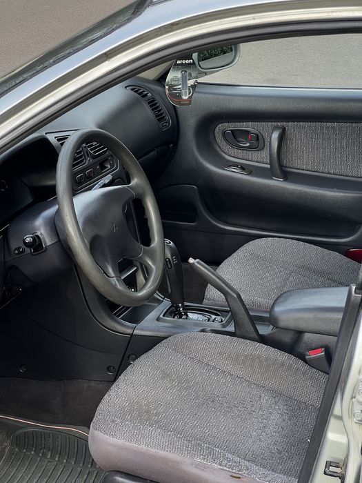 Mitsubishi Galant 7 1993 2.0 бенз на автомате переоформление