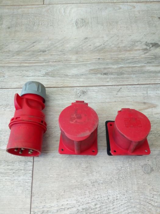 Gniazdo wtyczka siła