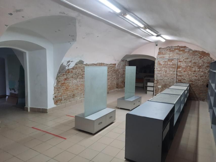 Оренда приміщення 145 м2 в районі Універмагу