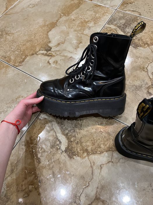 Мартинсы Dr. Martens Jadon Max - Black Buttero