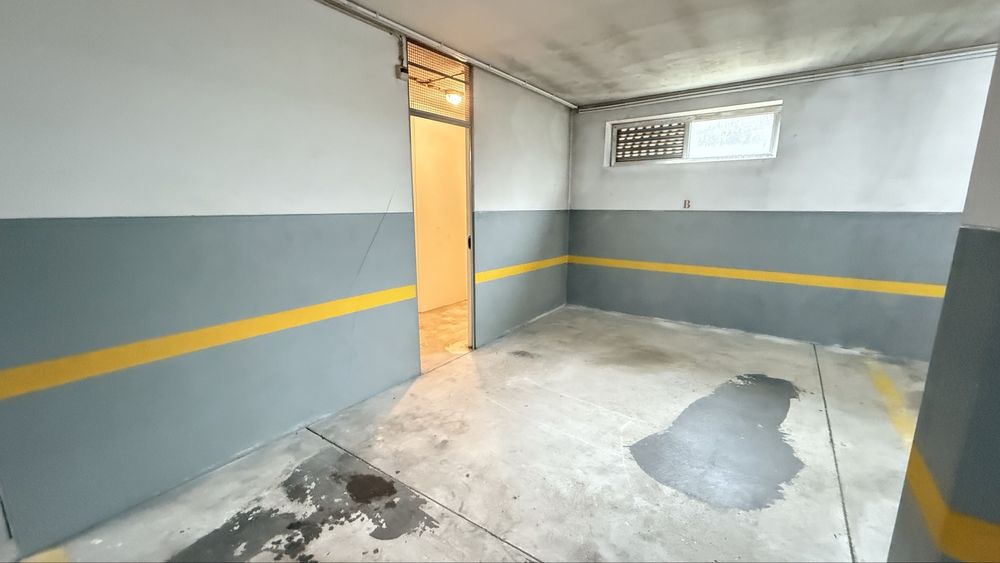 Apartamento t2+1 com terraço nos maninhos