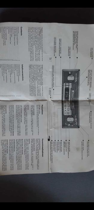 Radio firmy Panasonic  pierwszy z modeli z wyświetlaczem