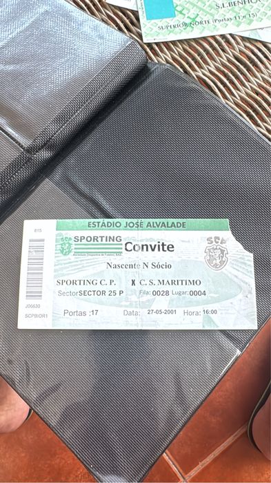 Vendo Bilhetes de futebol e concertos