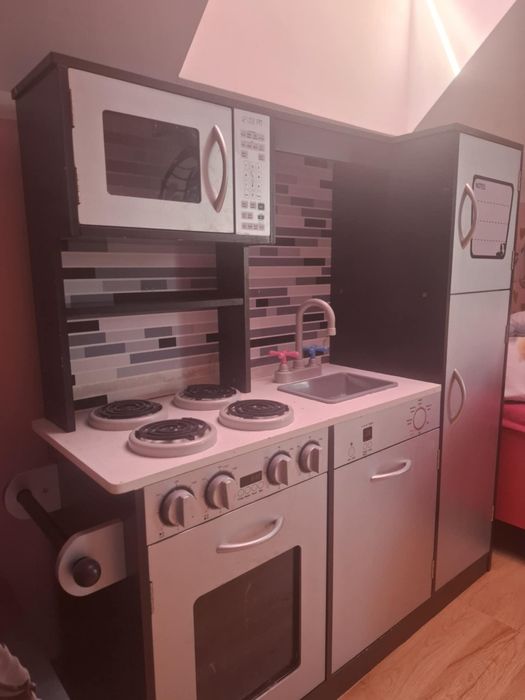 Kuchnia drewniana zabawka