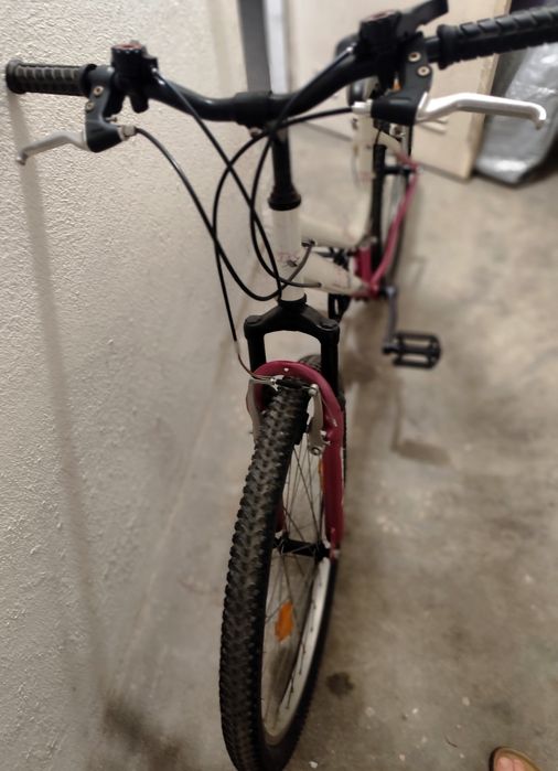 Bicicleta de Montanha Suspensão á frente