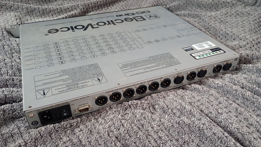 EV Electro Voice DC One crossover procesor splitter
