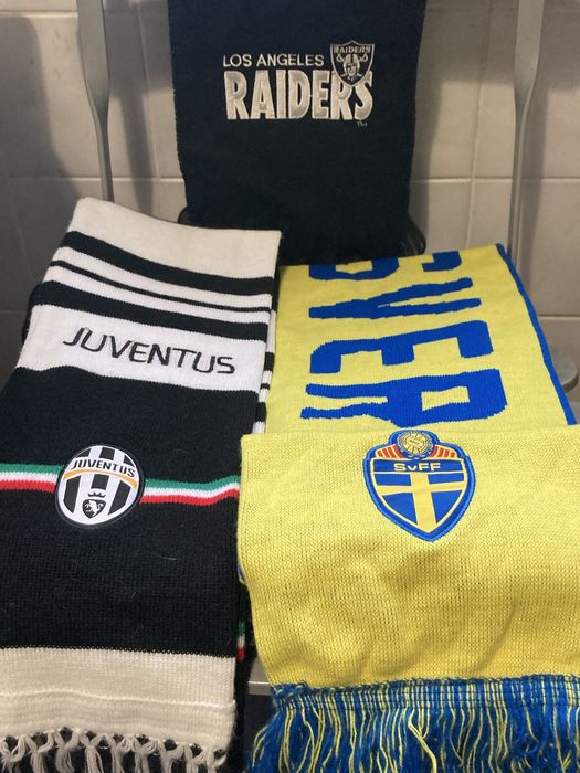 Сувенирные мячи,шарфы