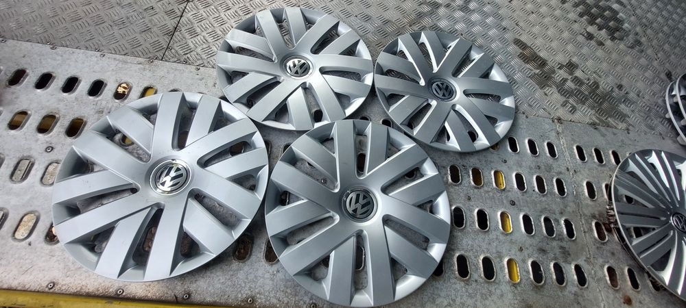 6R0601147C Komplet Kołpaków R15 * Ładny Stan *