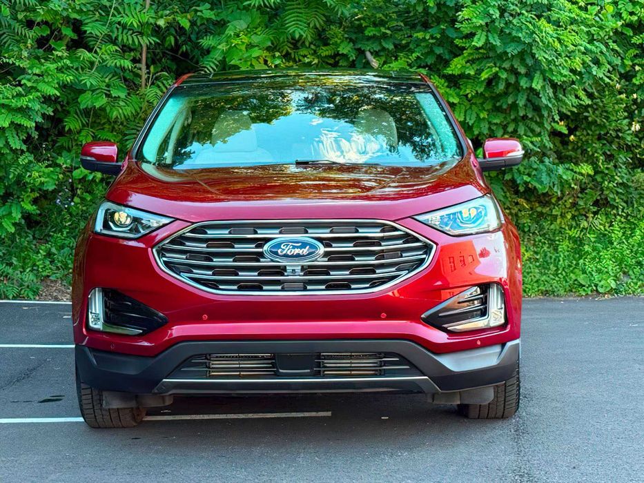 Ford Edge Titanium      2019
