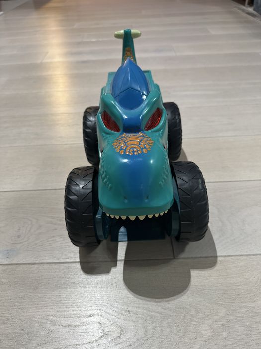 Hot Wheels Monster Trucks Pożeracz aut Mega Wrex