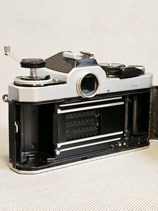 Nikon FE2 nikkor 50 1.8 E